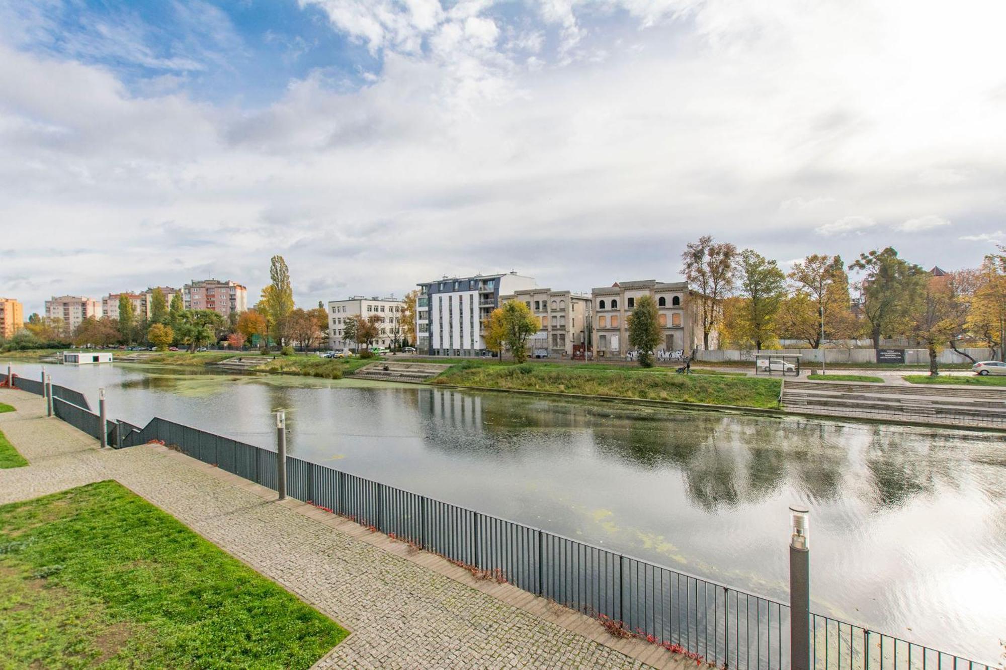City Center - Granary Island By Apartmore Gdansk Bagian luar foto